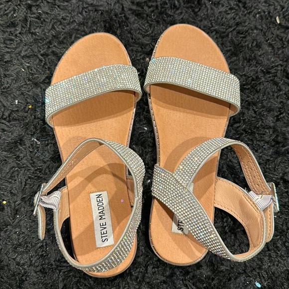 Steve Madden Shoes - Steve Madden rhinestone sandals